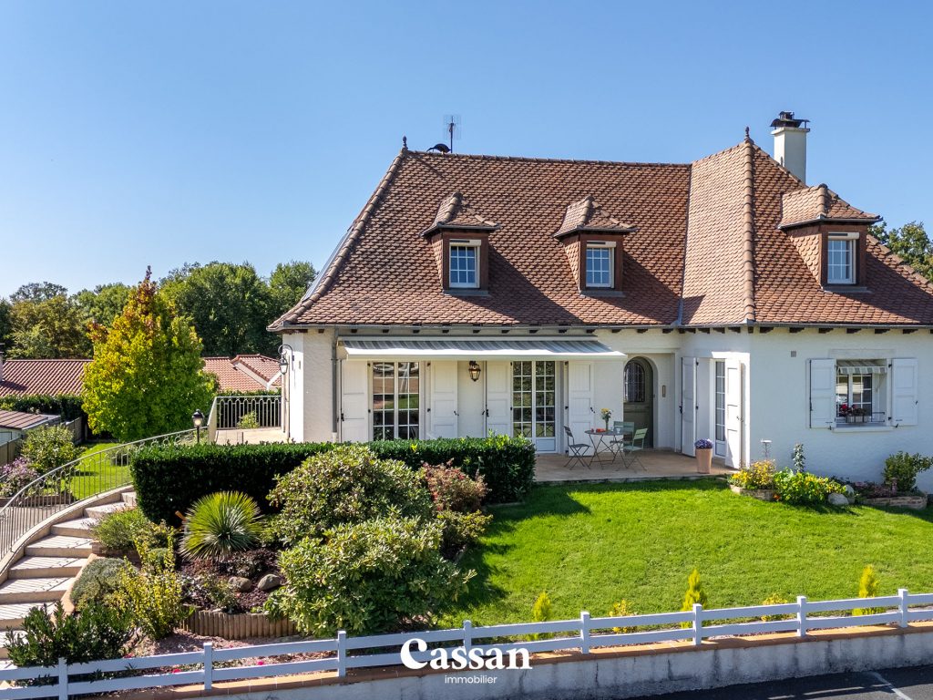 Maison à vendre Arpajon-sur-Cère Cassan Immobilier agence immobilière Aurillac